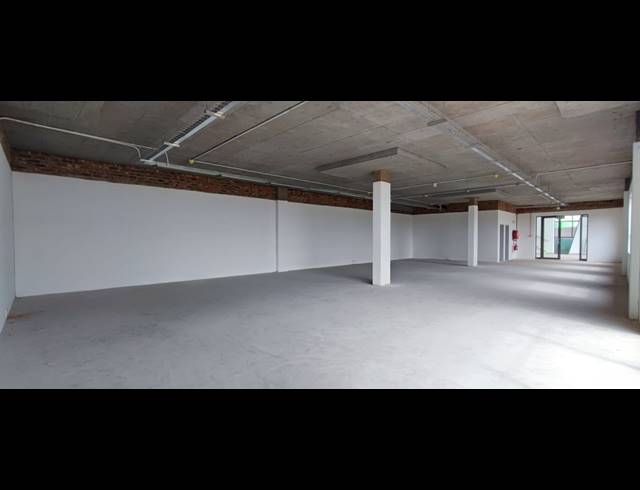 2,230M² WAREHOUSE TO LET IN HIGHVELD
